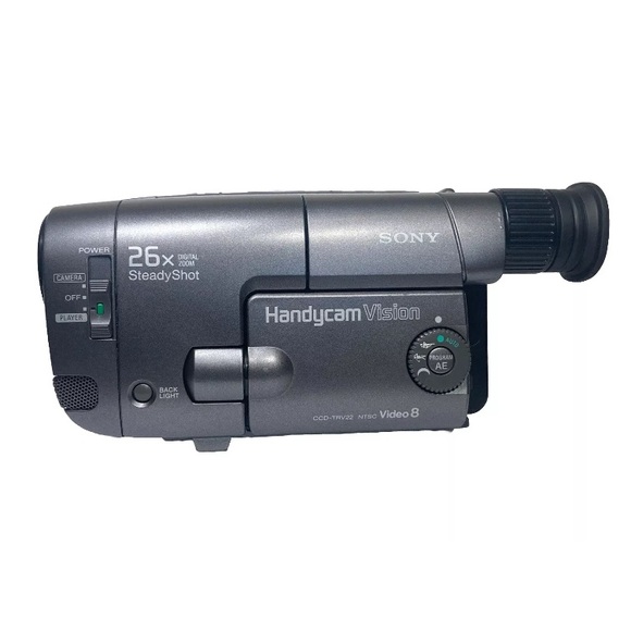 Sony Handycam Vision CCD-TRV22 Video8 8mm Camcorder 26X Digital Zoom Steady Shot - Picture 1 of 12